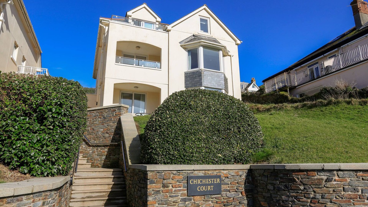 Hope-Cove Cottage | 6 CHICHESTER COURT, family friendly, with a garden in Hope Cove