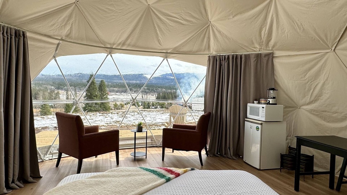 Hinton Cabin | #6 Dome - Jasper Gateway Glamping