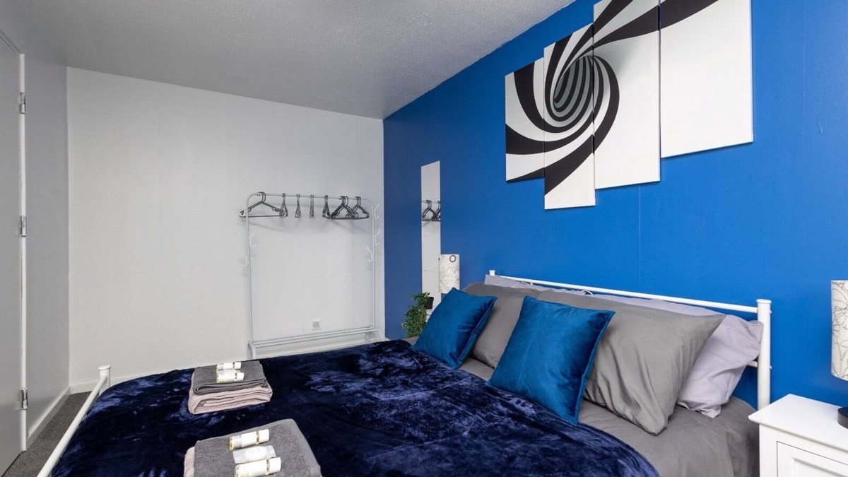 Stanley House | 6 Guests - Pet Friendly - 10min Leeds City Centre