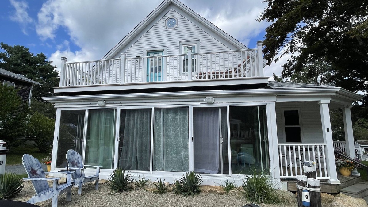Buzzards Bay House | 6 houses away from quiet beach! Minutes from the heart of Onset & Cape Cod Canal