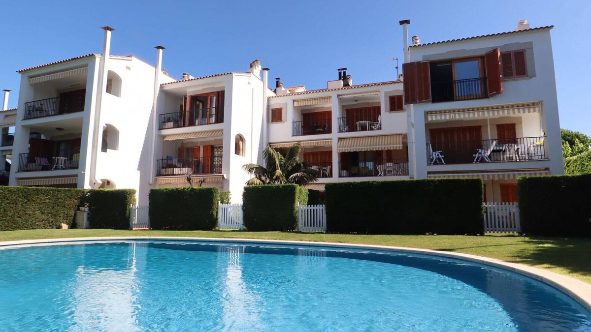S'Agaro Apartment | 6 pax Apartment with pool and parking in S'Agaró
