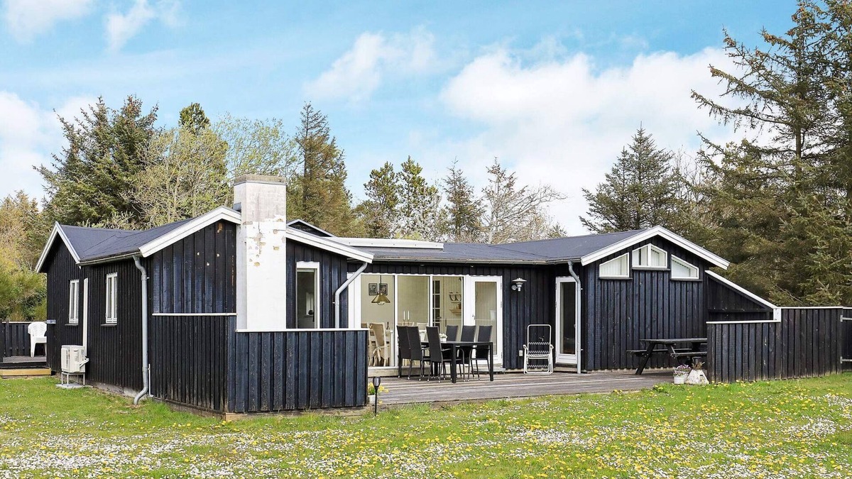 Blokhus House | 6 person holiday home in Blokhus