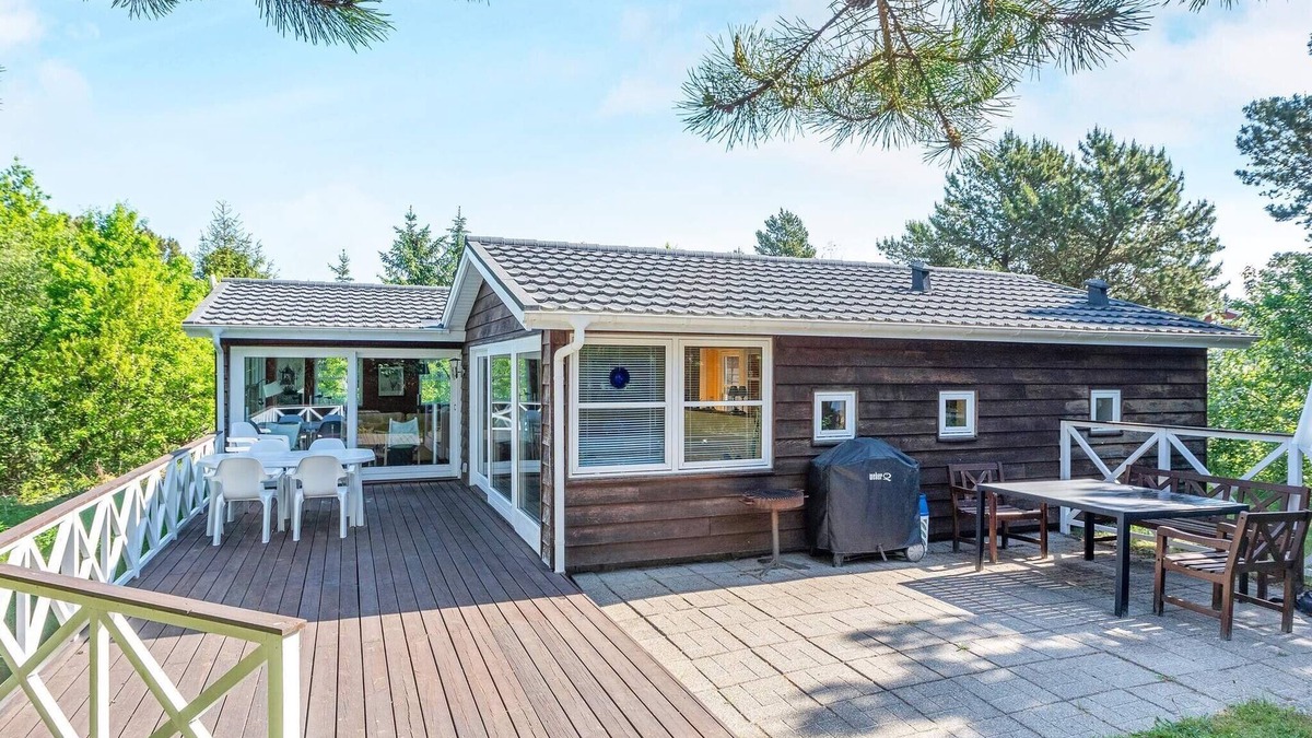Vesthimmerland Municipality House | 6 person holiday home in Løgstør-By Traum