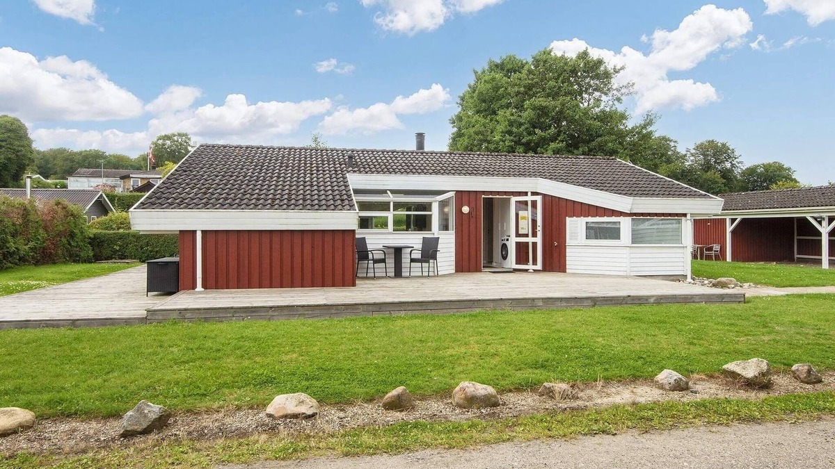 Bjert House | 6 person holiday home in Bjert-By Traum