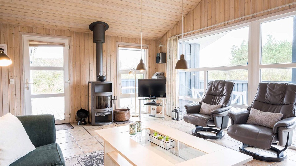 Henne Strand House | 6 person holiday home in Henne