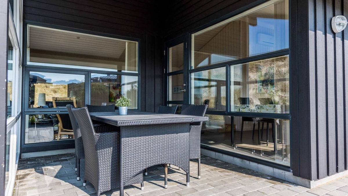 Henne Strand House | 6 person holiday home in Henne