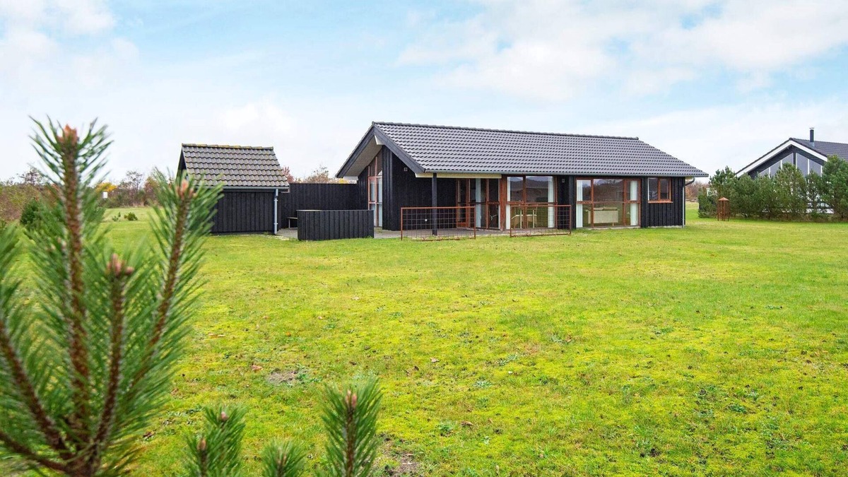 Skaven Strand House | 6 person holiday home in Tarm-By Traum