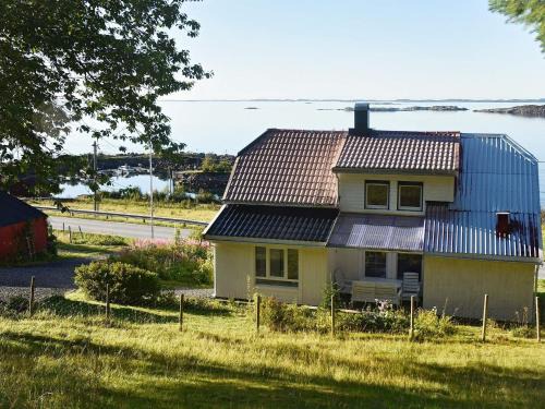 Midsund House | 6 person holiday home in MIDSUND-By Traum