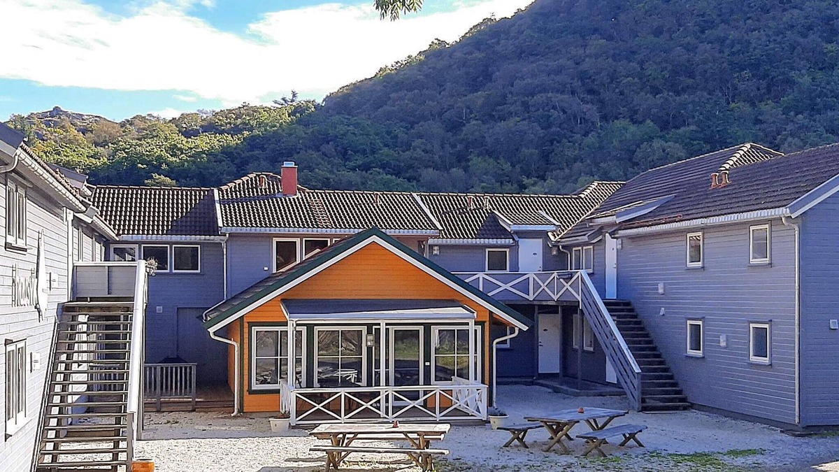 Lyngdal Apartment | 6 person holiday home in lyngdal