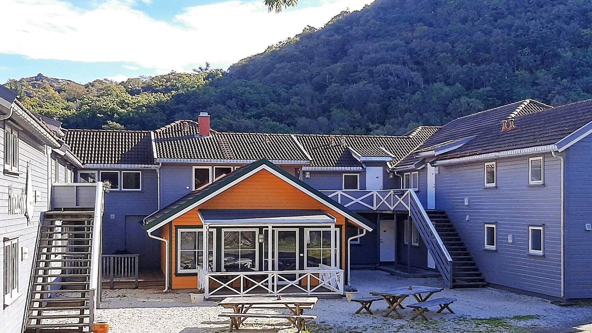 Lyngdal Apartment | 6 person holiday home in lyngdal