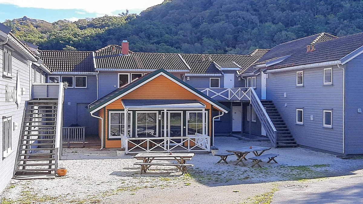 Lyngdal Apartment | 6 person holiday home in lyngdal