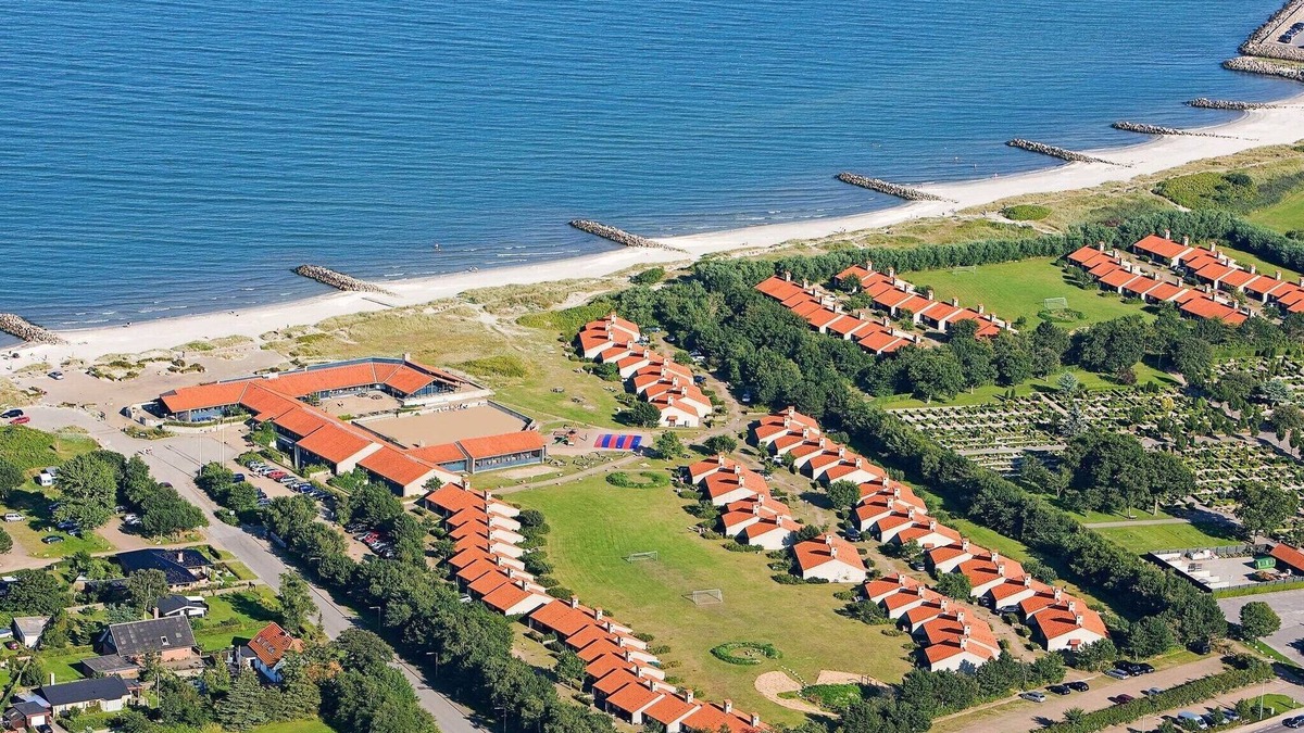 Sæby House | 6 person holiday home on a holiday park in Sæby