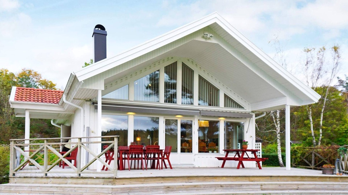 Brastad House | 6 person holiday home in BRASTAD