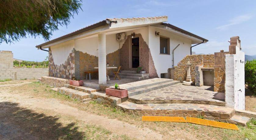 Gonnesa Apartment | 60 m² Apartment ∙ 2 bedrooms ∙ 5 guests