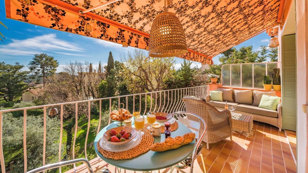 Vence Apartment | 60 m2 haven of peace sea overview
