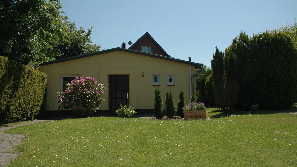 Datum House | 60m² apartment on the outskirts of Hamburg, quiet residential area for max. 3 persons