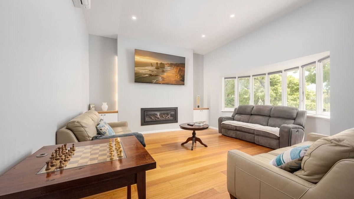 Footscray Apartment | 61 Ballarat Rd, Footscray