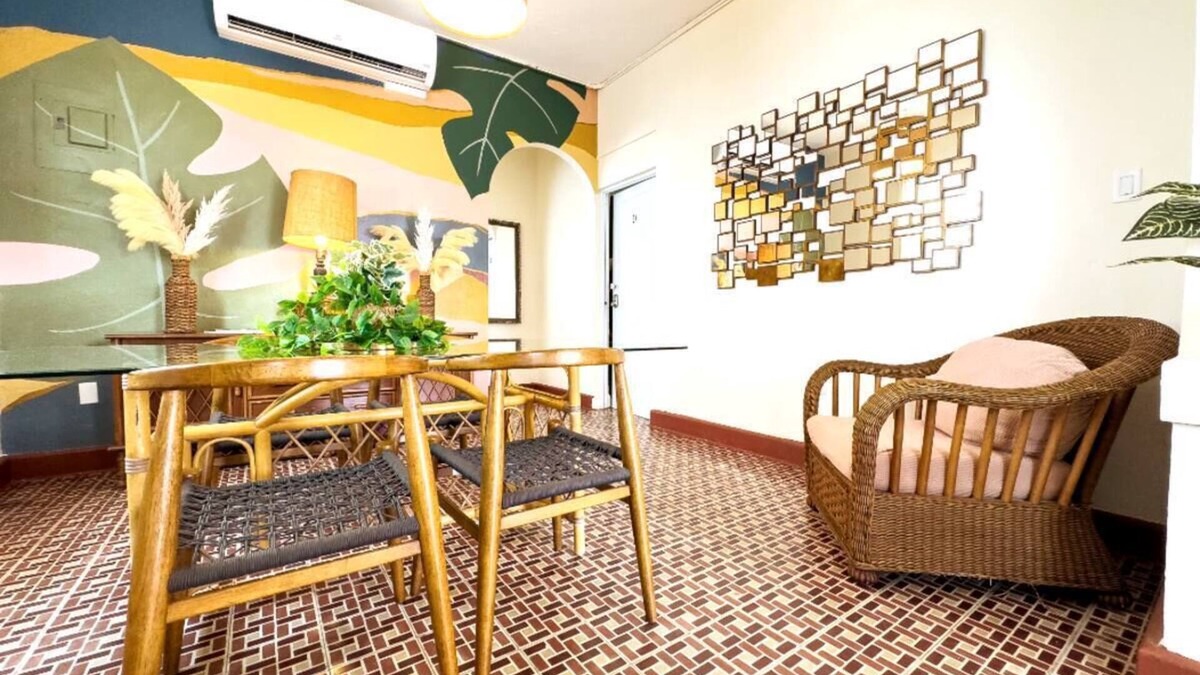 Santurce House | 610@Miramar - up to 32 guests