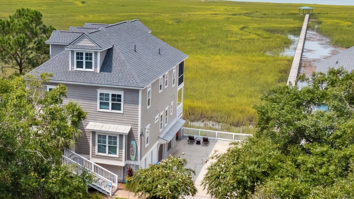 Folly Beach House | 616 E ERIE - DRIFTWOOD - MARSH/RIVER - PRIVATE POOL