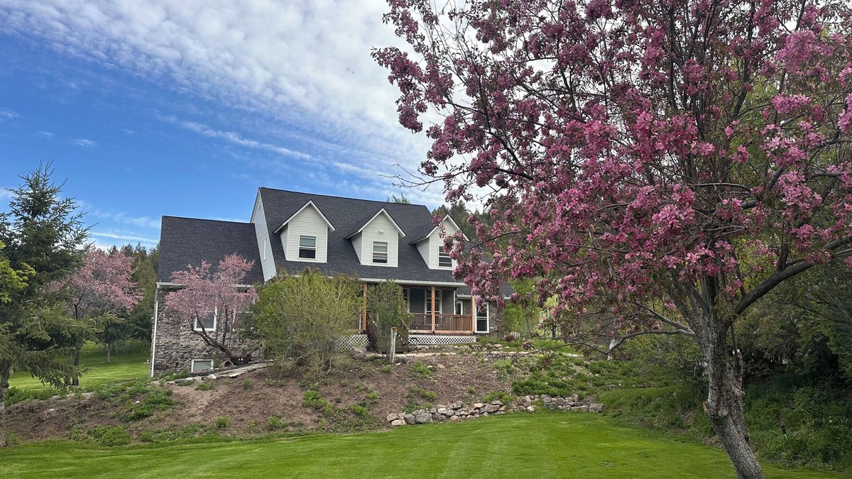 Bancroft House | 6600 Sq Ft seven bedroom Vacation Rental Near Lava Hot Springs