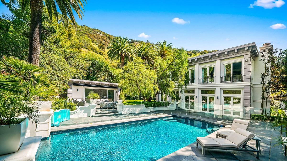 Beverly Hills House | 6bd/6.5ba Newly Renovated Estate - Beverly Hills