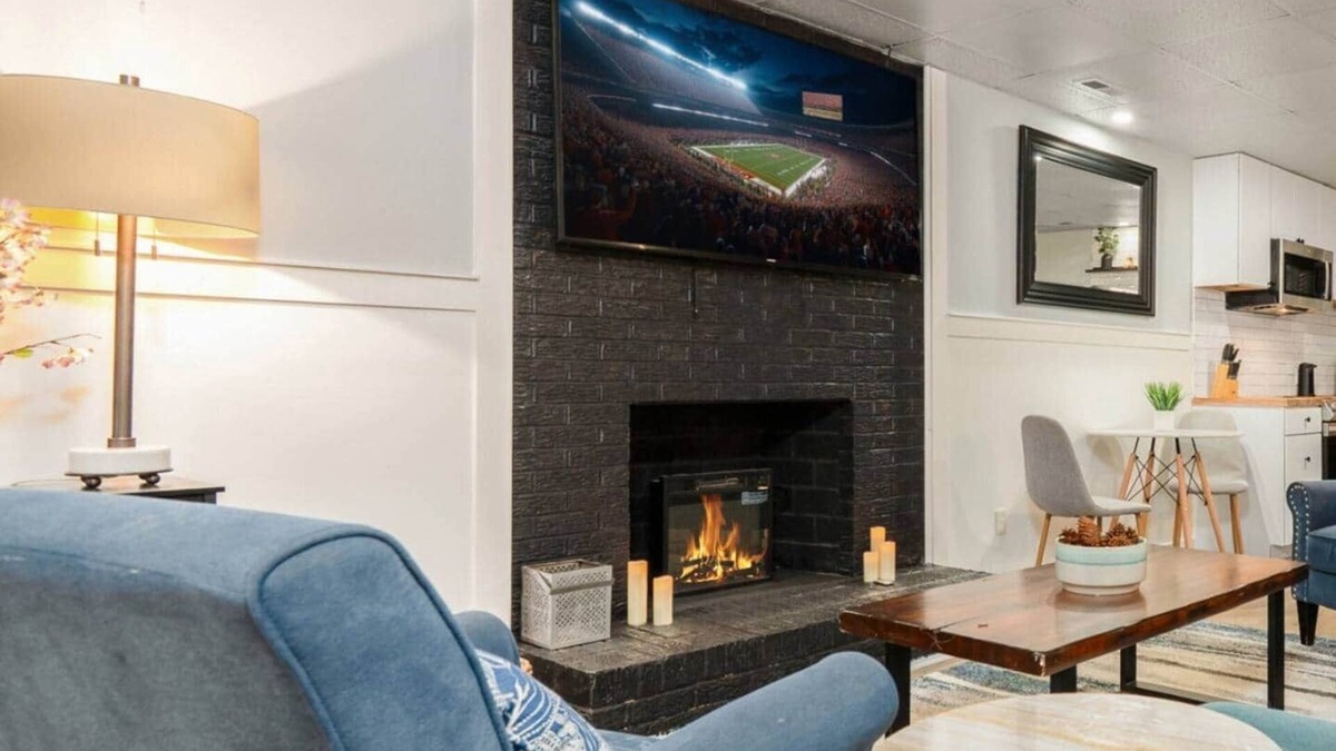 Durham House | 6BR/4.5BA by Duke, UNC, DPAC