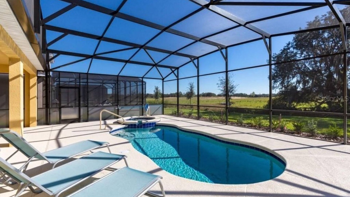 Loughman Resort | 6BR Home with Pool & Games in Resort near Disney