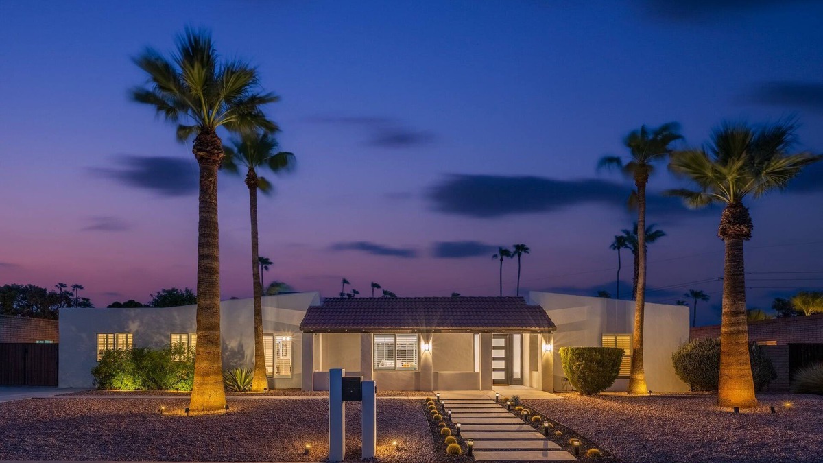 Raskin Estates House | 6BR Spacious Oasis- Summer Specials!