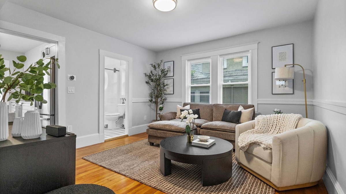 West Somerville House | 6BR3BATH 16G + FREE 4 Parking + Outdoor Furniture