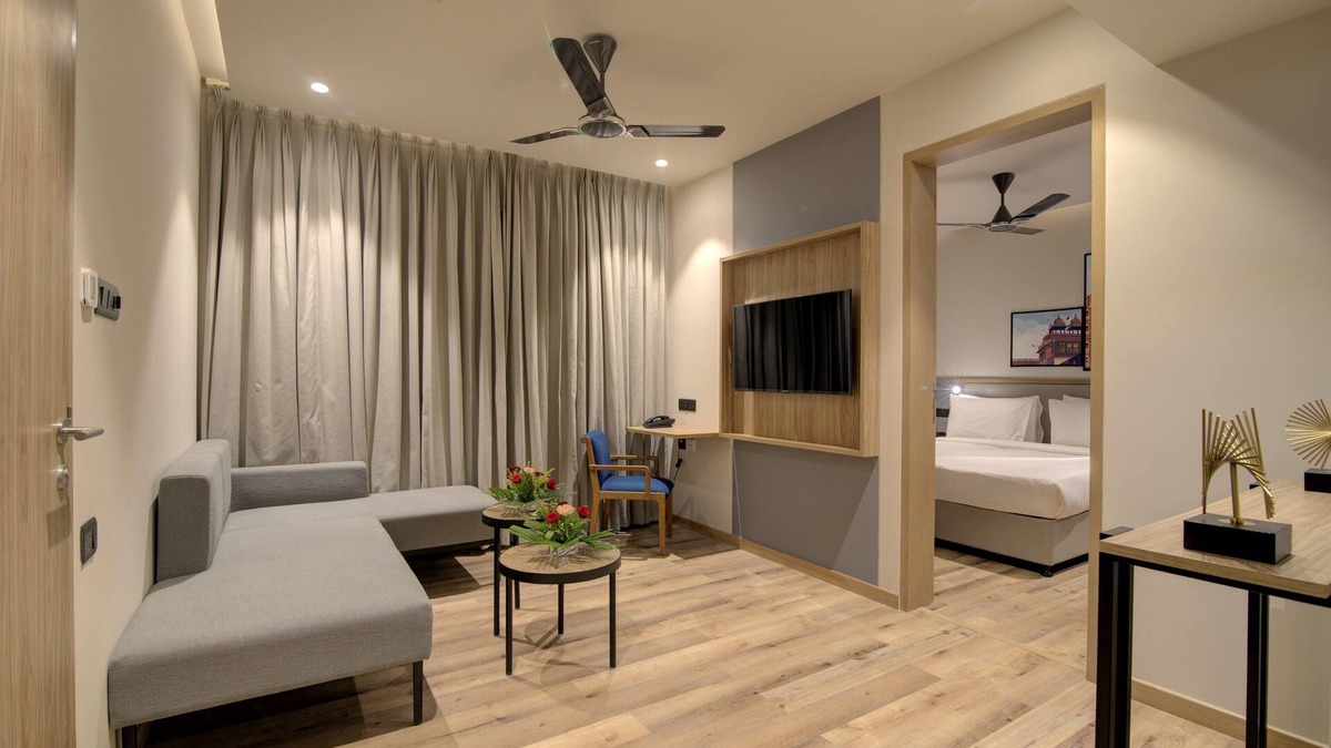 Tonk Road Hotel | 7 Apple Hotel Pratap Nagar - Jaipur