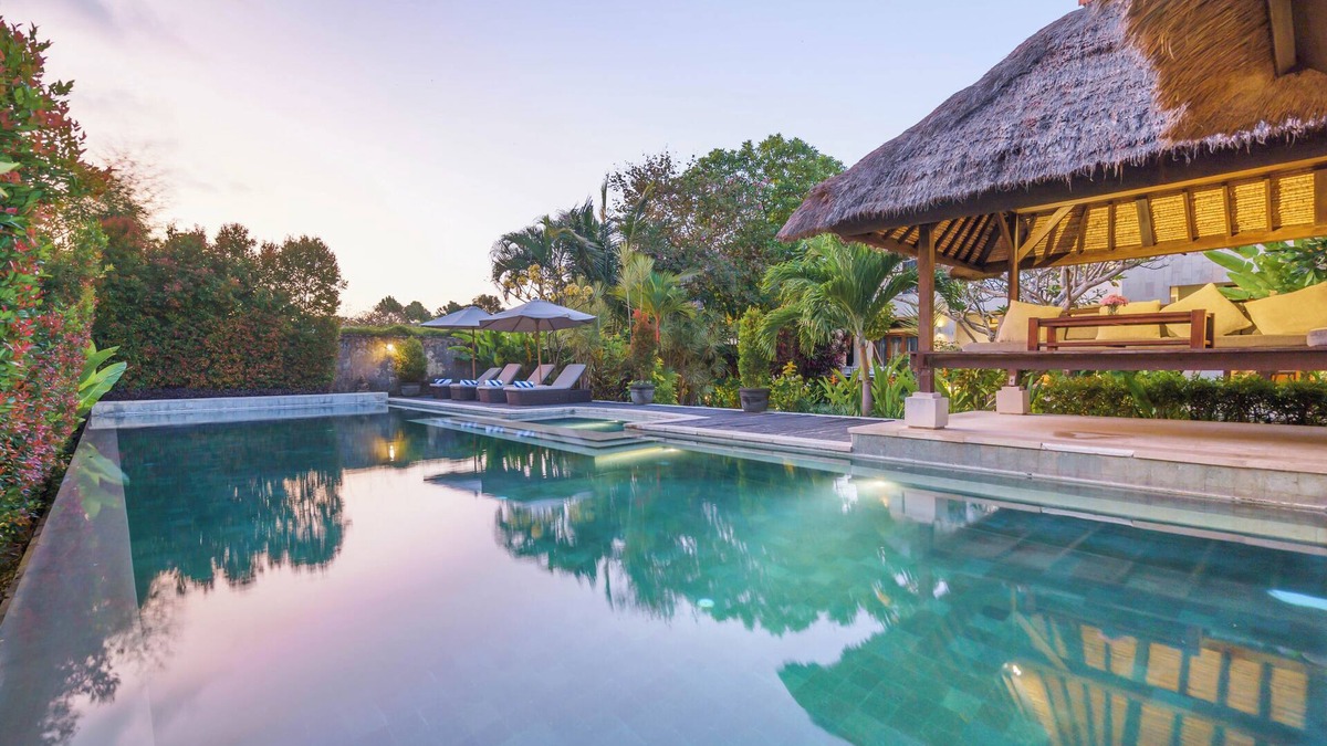Berawa Villa | 7 Bdr-Last Minute Deal 50%+ OFF! Near Beachclubs