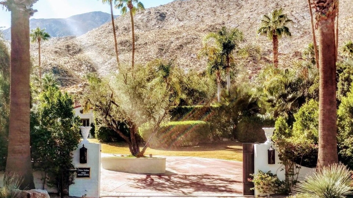 The Mesa House | 7 Bedroom, 5.5 Bath 1930s Spanish Style Villa With Privacy With Large Pool