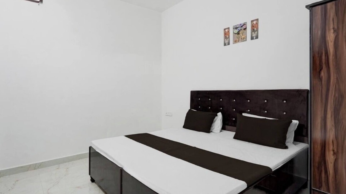 Amritsar Bed & Breakfast | 7-bedroom bed & breakfast in welcoming Amritsar with AC