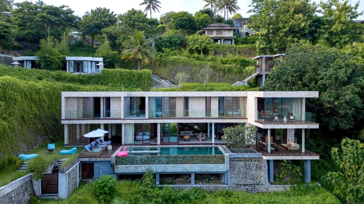 Praya Barat Villa | 7-Bedroom Luxury Pool Residence, Selong Belanak Ocean View, Selong Selo Resort