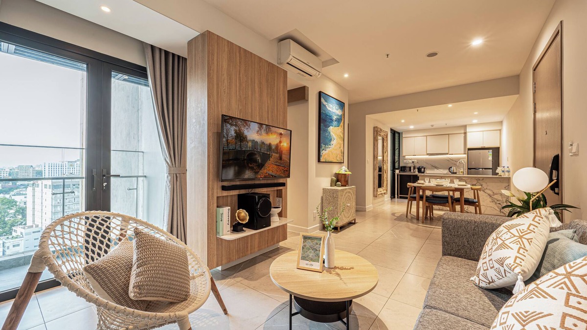 District 1 Apartment | 7 Bedroooms 3 Units Contemporary Apartment with All Comforts of Home
