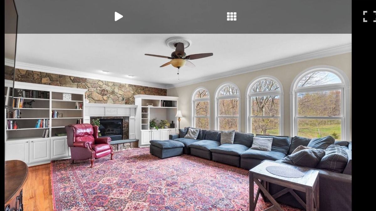 Dayton House | 7 BR 42 Mi. Fr. Washington, Frederick, HarpersFerry