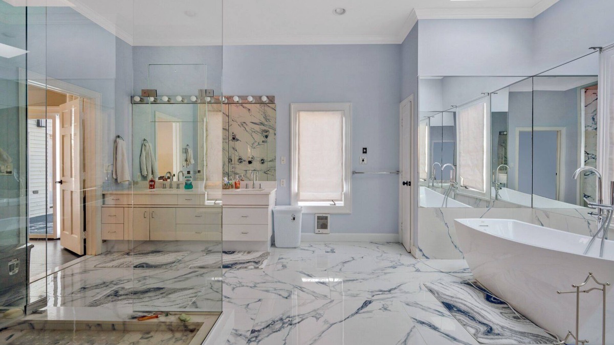 Norwalk Villa | 7 BR Mansion , Celebration Welcomes