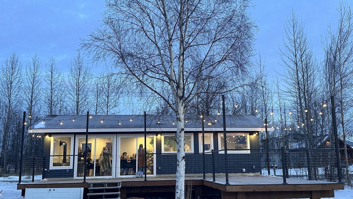 Wasilla Resort | 7 Lakefront Cottages and event space in the heart of Wasilla
