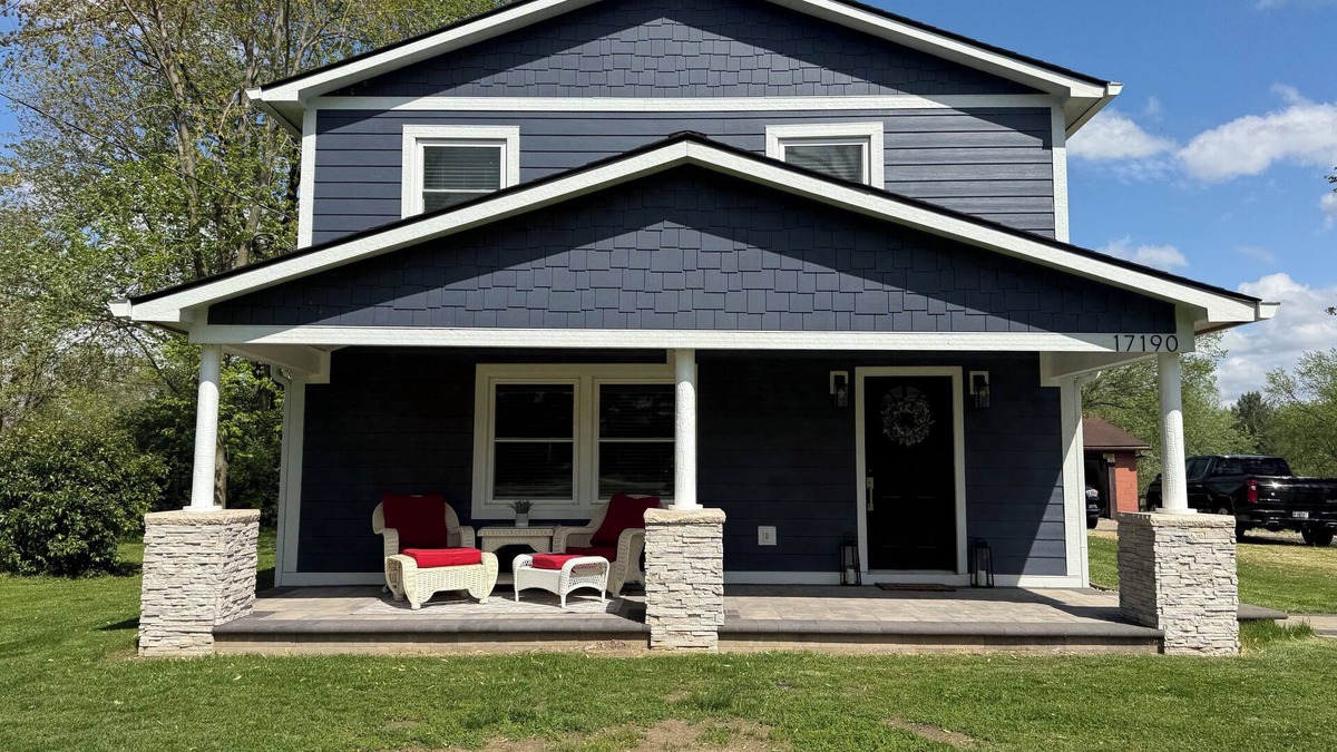 Noblesville House | 7 mi to Grand Park, 1 mi to Mustard Seed, 5 min to downtown Noblesville!
