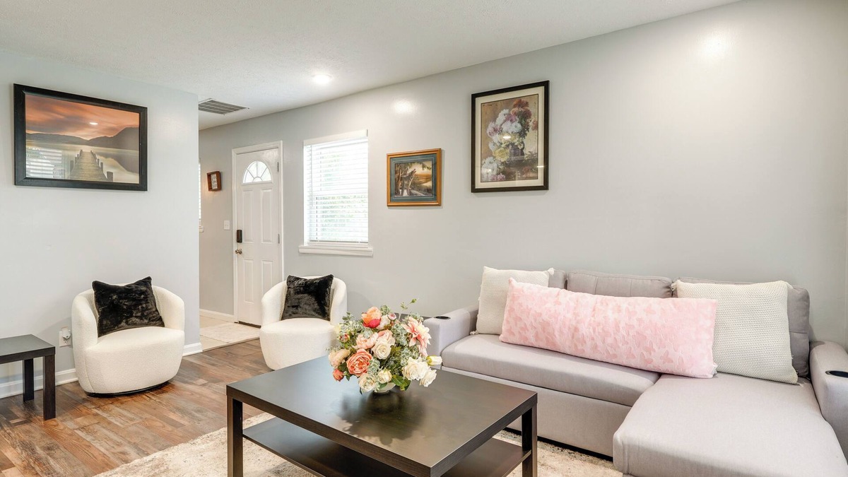Jeffersonville House | 7 Mi to Louisville: Family-Friendly Jefferson Home