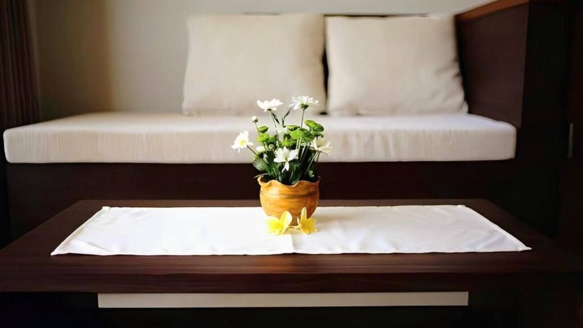 Sanur Villa | 7 Minute Walk to The Sanur Beach. 1 BR Cozy and close to night Market food