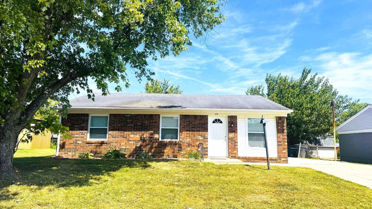 Jeffersonville House | 7 Mito Louisville Jefferson Home