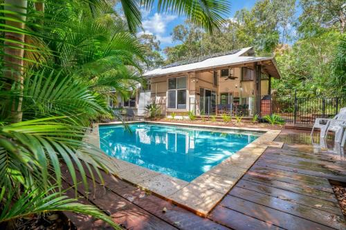 Rainbow Beach House | 7 Naiad Court Rainbow Shores