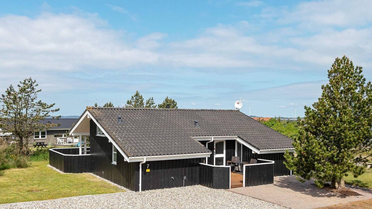 Trend House | 7 person holiday home in Løgstør-By Traum