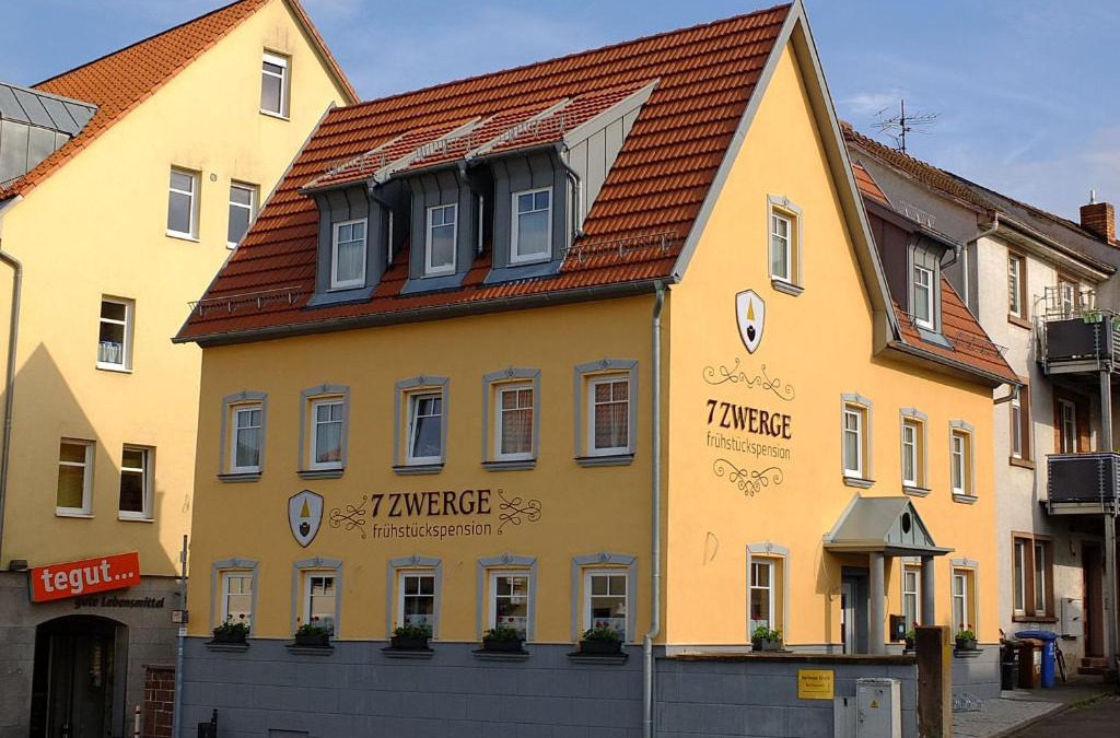 Lohr am Main House | 7 Zwerge Übernachtungspension