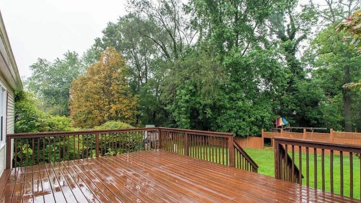 Foxcroft Square Bed & Breakfast | 707 sandyhill rd