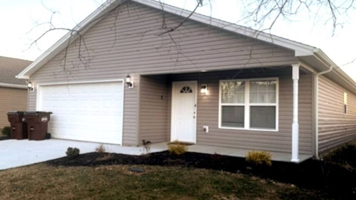 Middletown House | 708 Diamond Loop · 708 diamond loop new listing