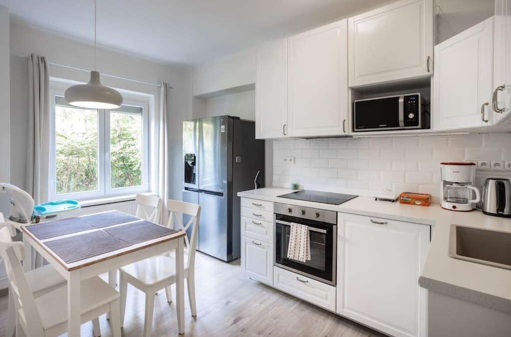 Stresovice Apartment | 70m2 2+1 apartment 5 min walk from Hradcany Area