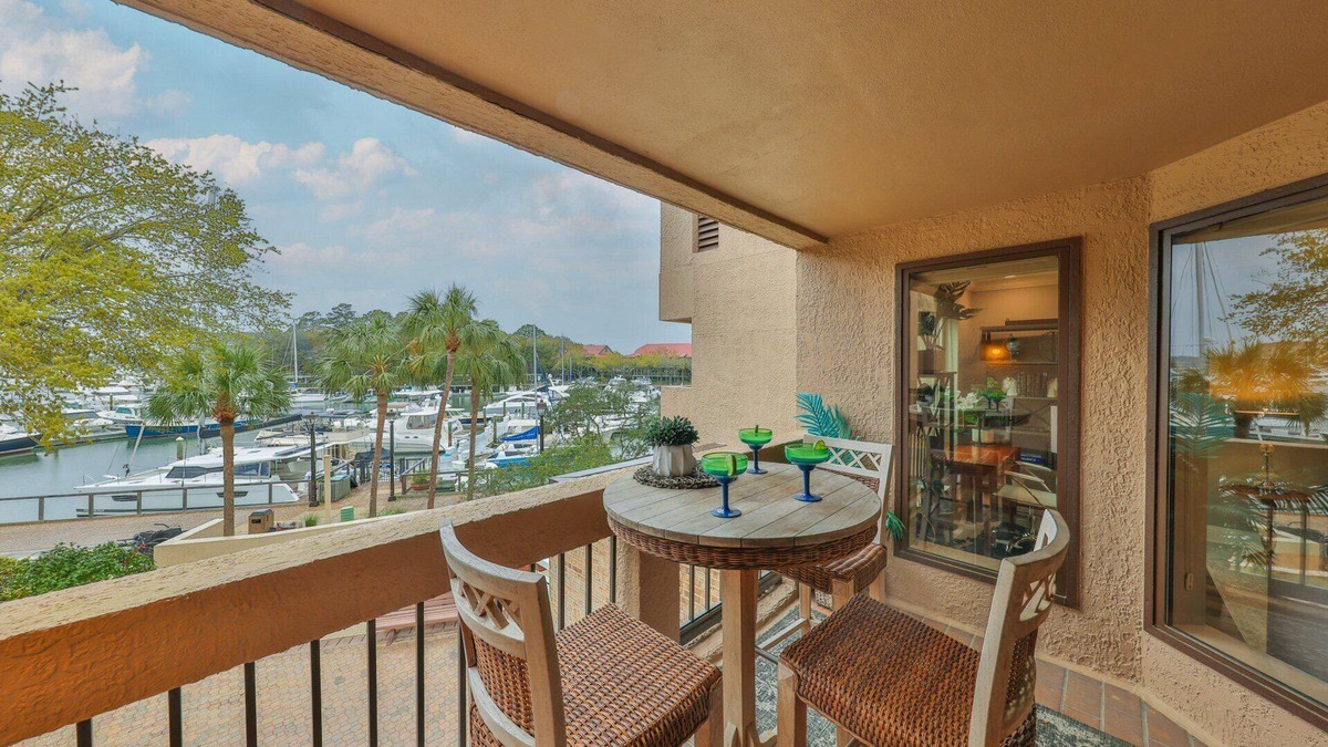 Shelter Cove Condo | 7104 Harbourside 1 @ Shelter Cove | Pool | Stunning Marina Views