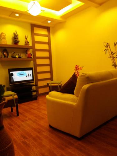 Bacolod Apartment | 722 Metropolis Tower Unit 212
